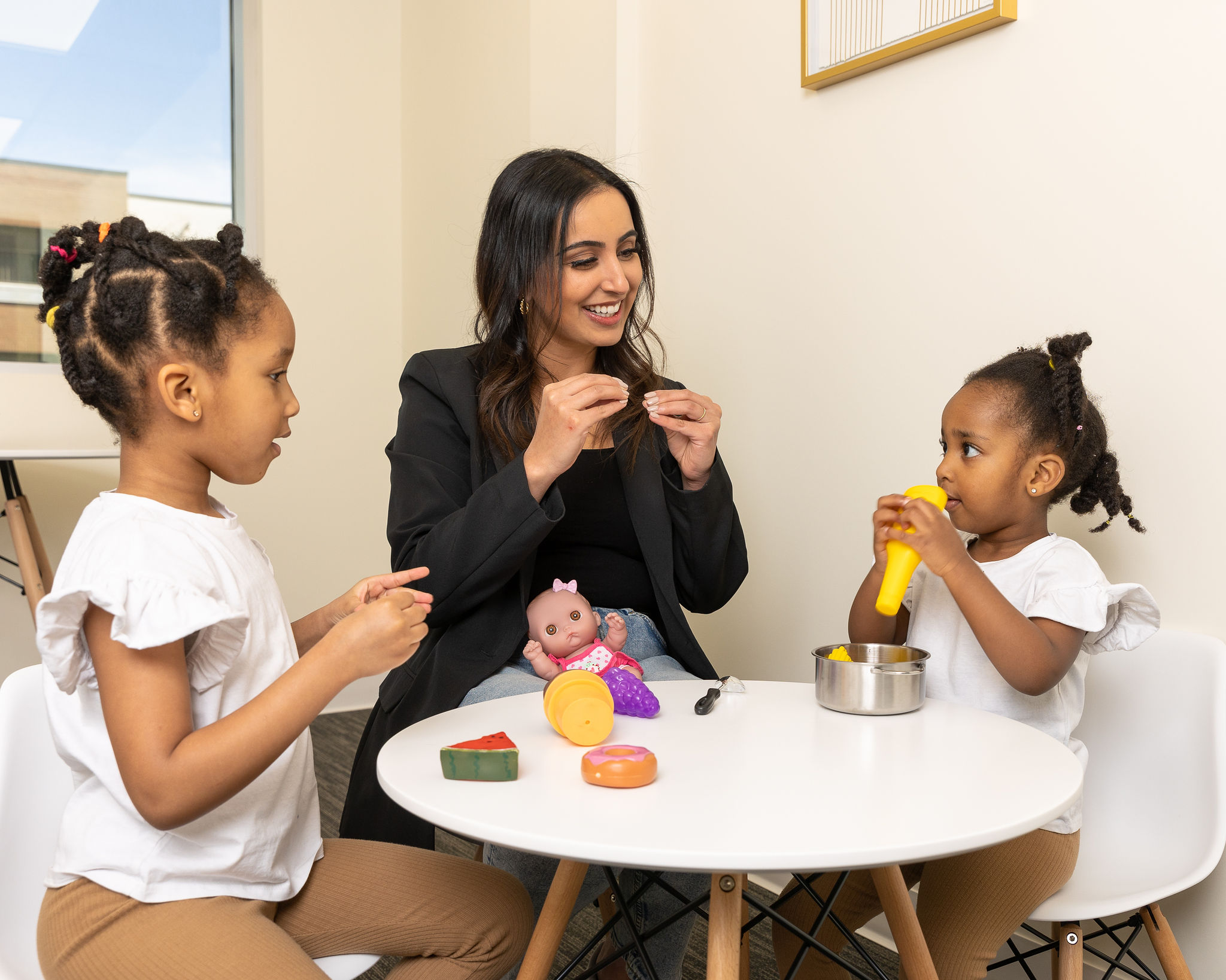 Avneet with children